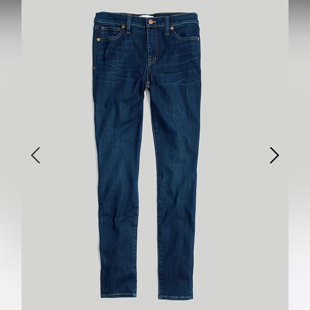 Madewell Petite 9" Mid-Rise Skinny Jeans in Larkspur Wash: TENCEL™ Denim Edition - Picture 5 of 11
